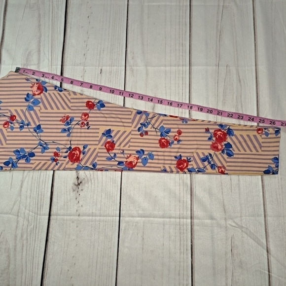 3 FOR 12 SALE Lularoe Tall & Curvy Leggings Floral Stripe - Picture 2 of 8